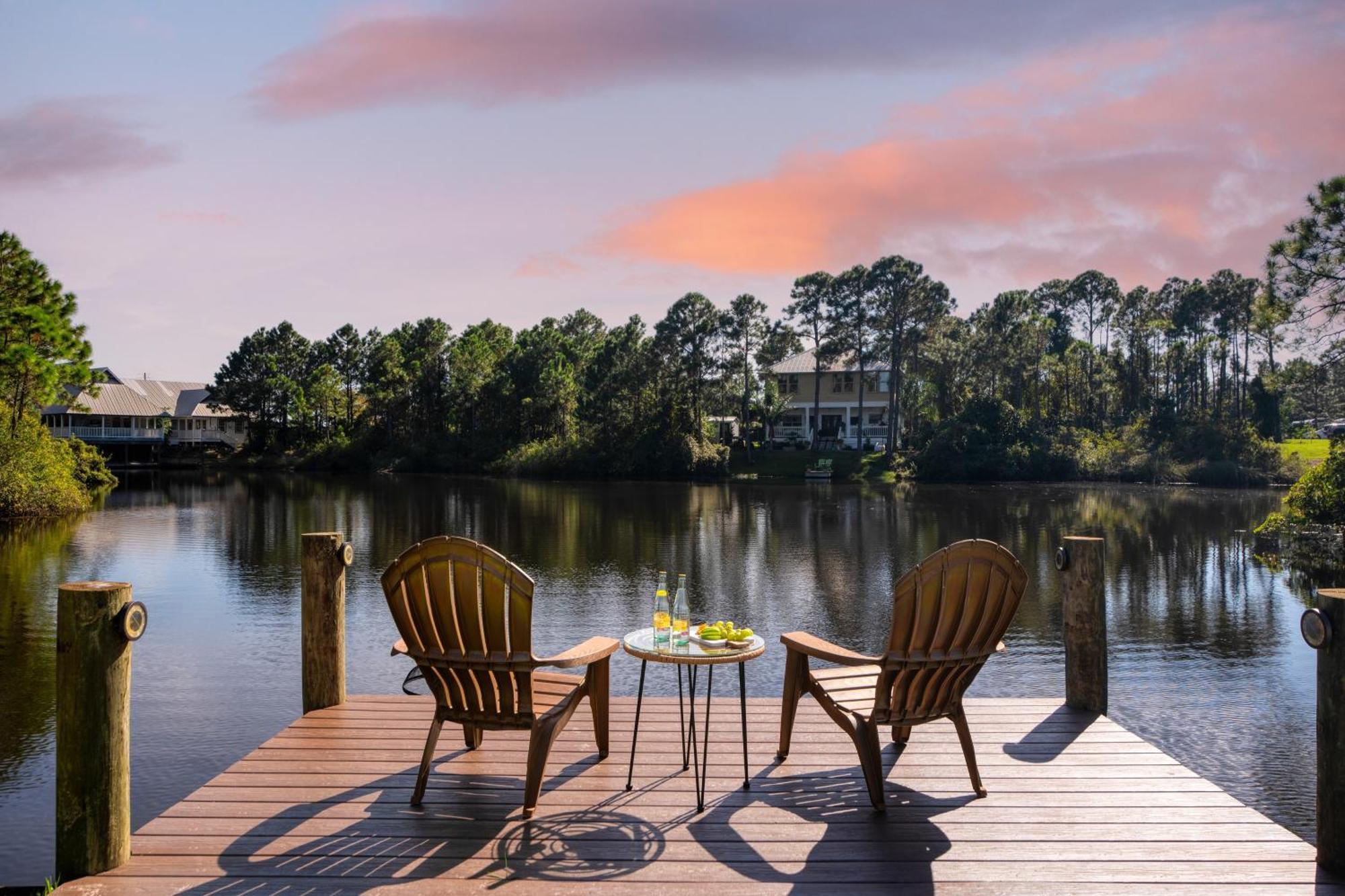 Edgewater By Avantstay Gorgeous Character Lakefront Home W Private Dock Destin Exteriör bild